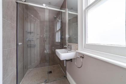 The Hammersmith Villa - image 3