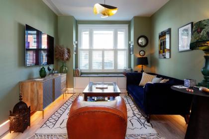 Veeve - Exalted Living - image 10