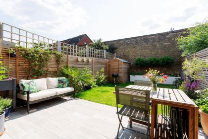 Veeve - Exalted Living - image 5