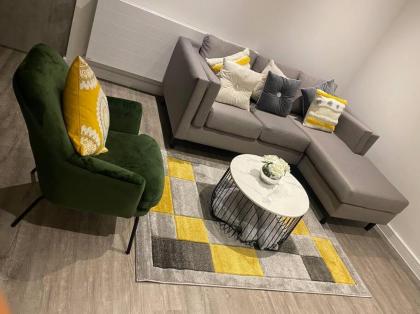 G LUXURY - image 15