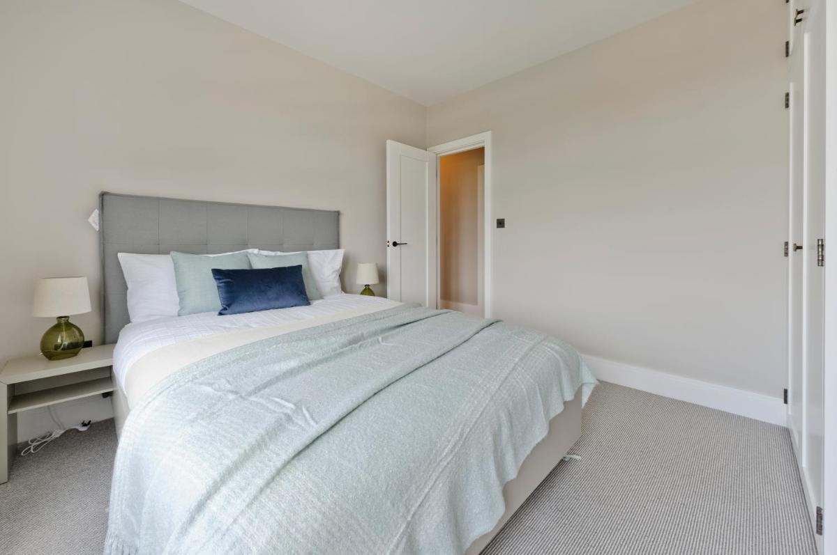 Fabulous three bedroom flat near Marylebone by UnderTheDoormat - image 3