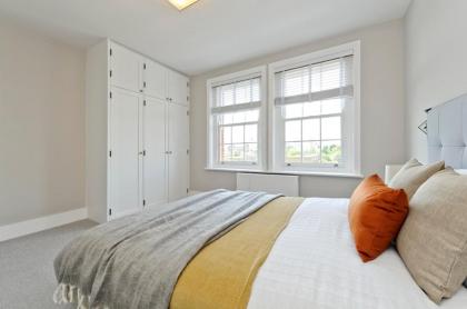 Fabulous three bedroom flat near Marylebone by UnderTheDoormat - image 7