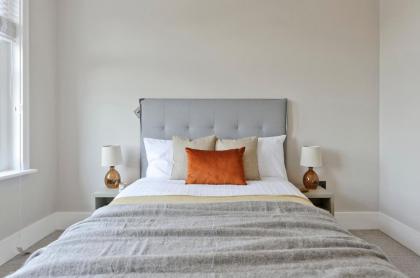 Fabulous three bedroom flat near Marylebone by UnderTheDoormat - image 8