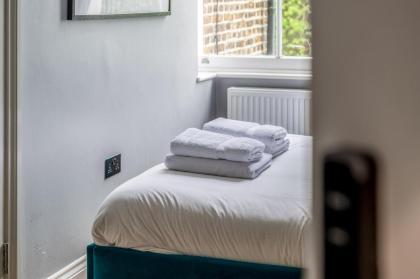 Kensington Rooms - Philbeach Gardens - image 9