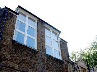 Arch Apartment - main image