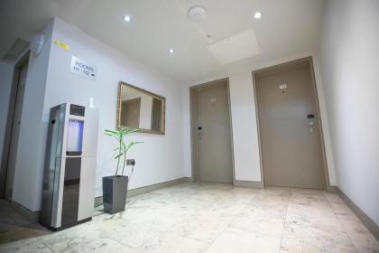 Arch Apartment - image 12