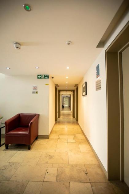 Arch Apartment - image 18