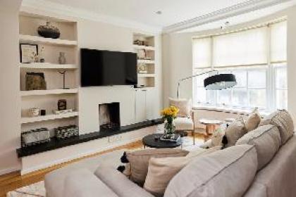 The South Kensington Wonder - Trendy 3BDR House with Garden