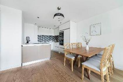 The Lambeth Apartment - image 15