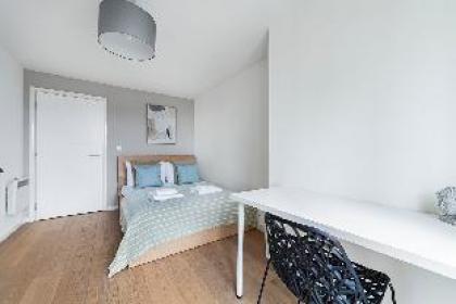 The Lambeth Apartment - image 3