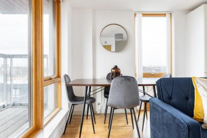 The Highbury Collection - image 13