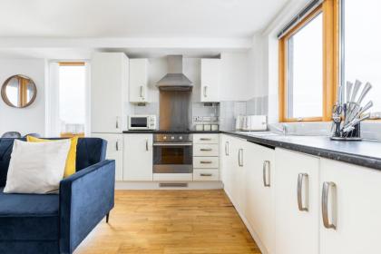 The Highbury Collection - image 22