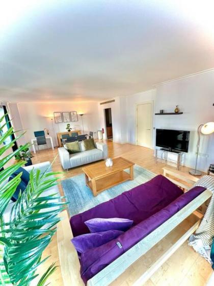 Spacious Two Bedroom Apartment