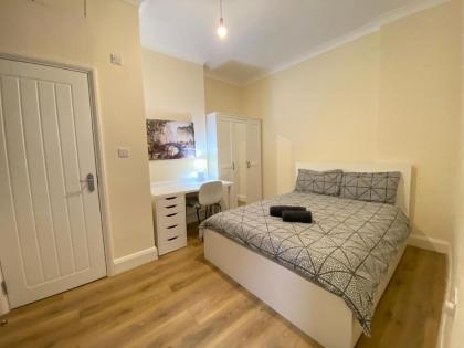 Prime Central London Private Studio Apartment - image 6