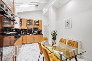 Spacious & Comfy Home near Hyde Park - image 6