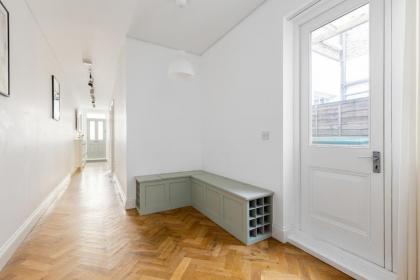 The Shepherd's Bush Luxury Villas - image 11