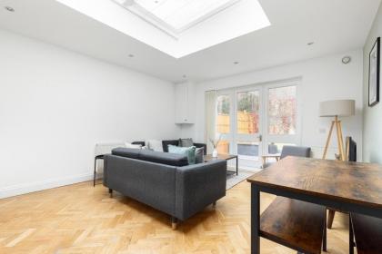 The Shepherd's Bush Luxury Villas - image 13