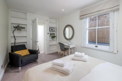 Luxury 2 Bedroom Apartment On Portobello Road - image 16