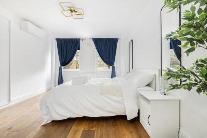 First Class Living Experience Luxury In Harley St - image 16