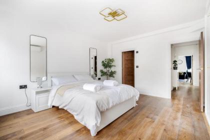 First Class Living Experience Luxury In Harley St - image 18