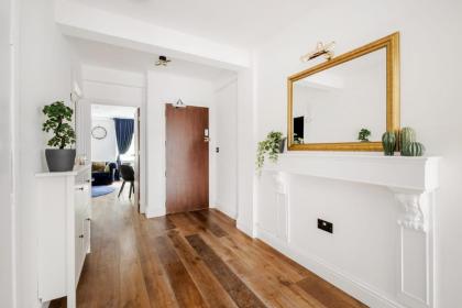 First Class Living Experience Luxury In Harley St - image 9