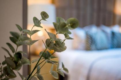 Marble Arch Suite 2-Hosted by Sweetstay - image 27