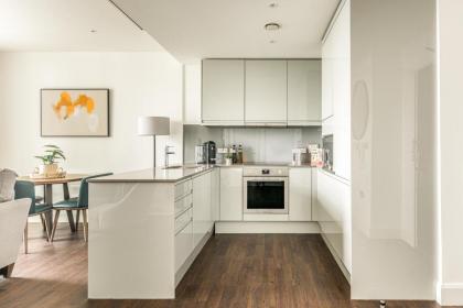 Urban Rest Canary Wharf Apartments - image 24