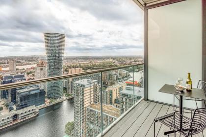 Urban Rest Canary Wharf Apartments - image 3