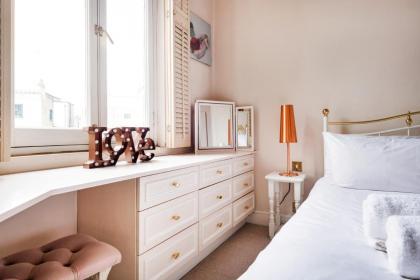 Stunning flat in Notting Hill - image 26