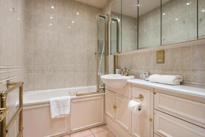 Stunning flat in Notting Hill - image 28