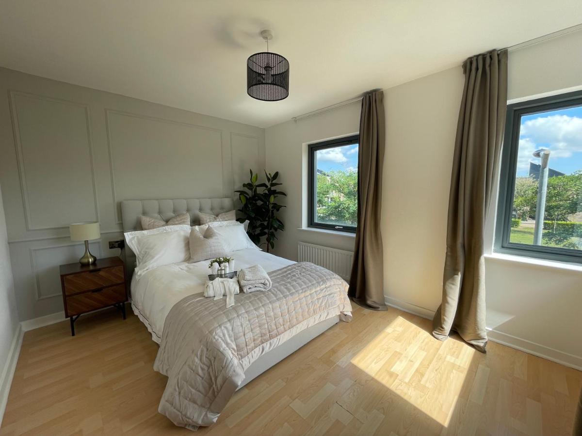 Quiet Luxe Home with GYM and Free Parking - main image