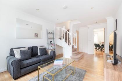Islington & Townhouse in Barbican - City Apartment