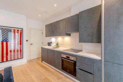 Charming & Stylish 1BD Flat - Bethnal Green - image 11