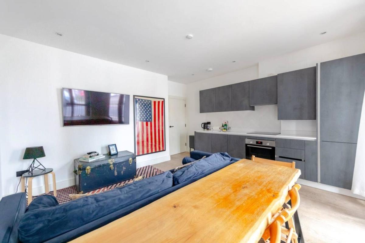 Charming & Stylish 1BD Flat - Bethnal Green - image 7