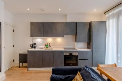 Charming & Stylish 1BD Flat - Bethnal Green - image 9