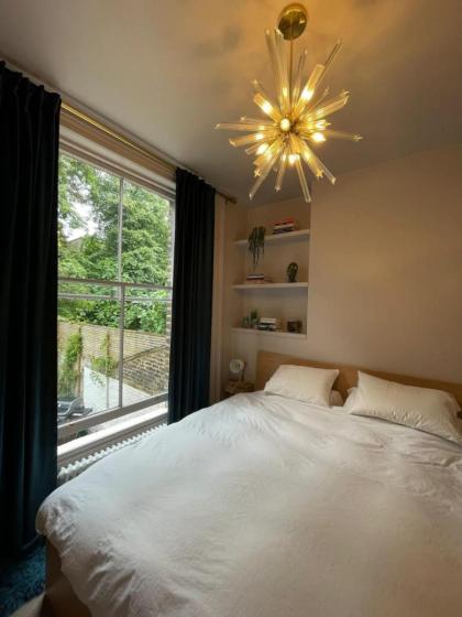 Luxury 2BD Flat wPrivate Garden - Kentish Town! - image 16