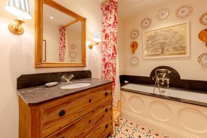 Luxurious & Stylish 2BD House - Bayswater! - image 3