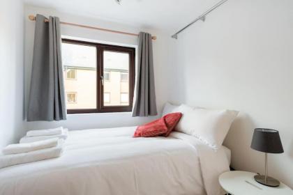 Wapping - Tobacco Docks - Modern Flat - image 23