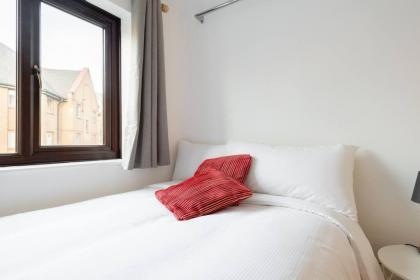 Wapping - Tobacco Docks - Modern Flat - image 27