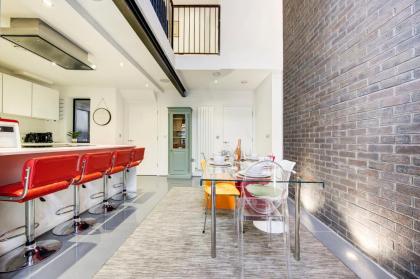 Shoreditch 3-Storey Maisonette - by Living Elite Apartments - image 22