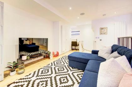 Shoreditch 3-Storey Maisonette - by Living Elite Apartments - image 28