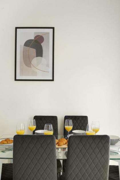 Paddington Station - City Apartment - image 10