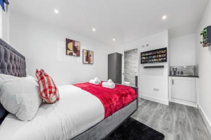 Serviced Ensuite Room Finsbury Park London N19