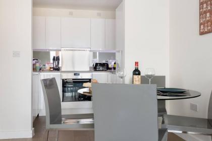 Modern & Comfortable Flat - Tobacco Dock - Wapping - image 12