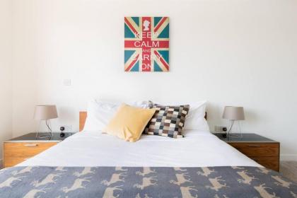 Modern & Comfortable Flat - Tobacco Dock - Wapping - image 26