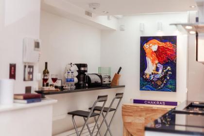 Iffley Apartment 1 - image 21