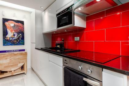 Iffley Apartment 1 - image 22