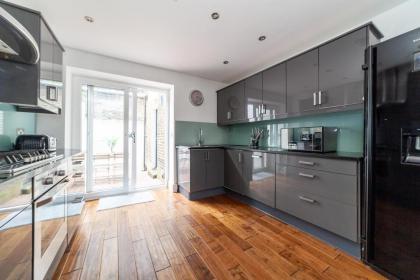 The Hammersmith Apartments - image 19