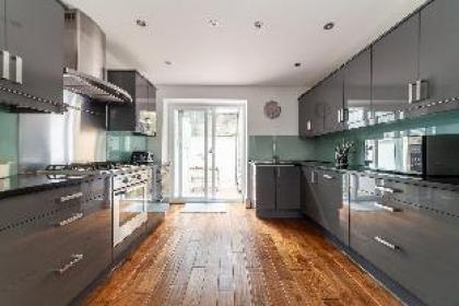 The Hammersmith Apartments - image 5