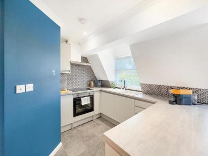 Serene 2BR Retreat in Bishop's Stortford - image 17